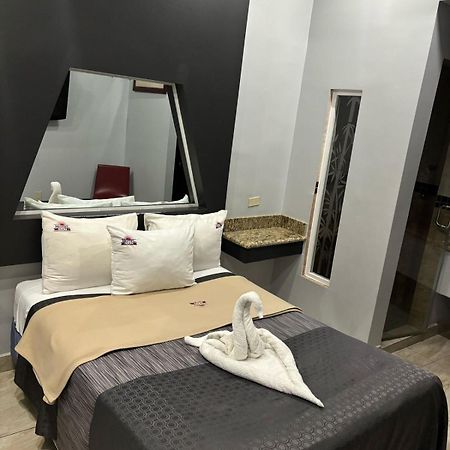 Hotel Diaz Tijuana Extérieur photo